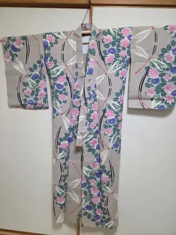[컨디션 최상] 여성용 유카타 잠자리 꽃무늬 그레이