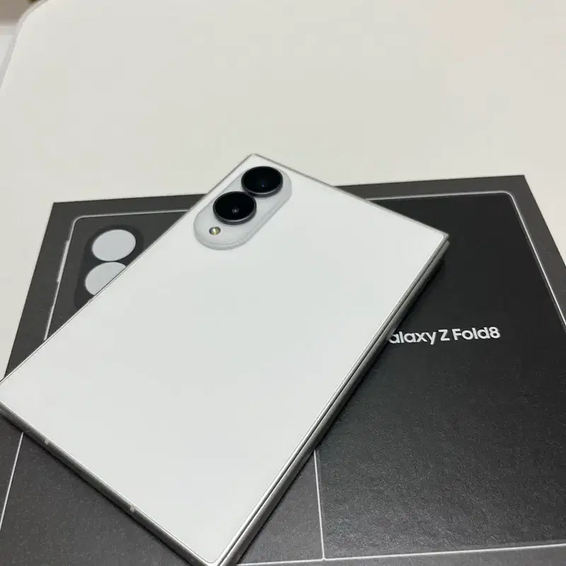 갤럭시폴드8 512GB 크림컬러 판매합니다