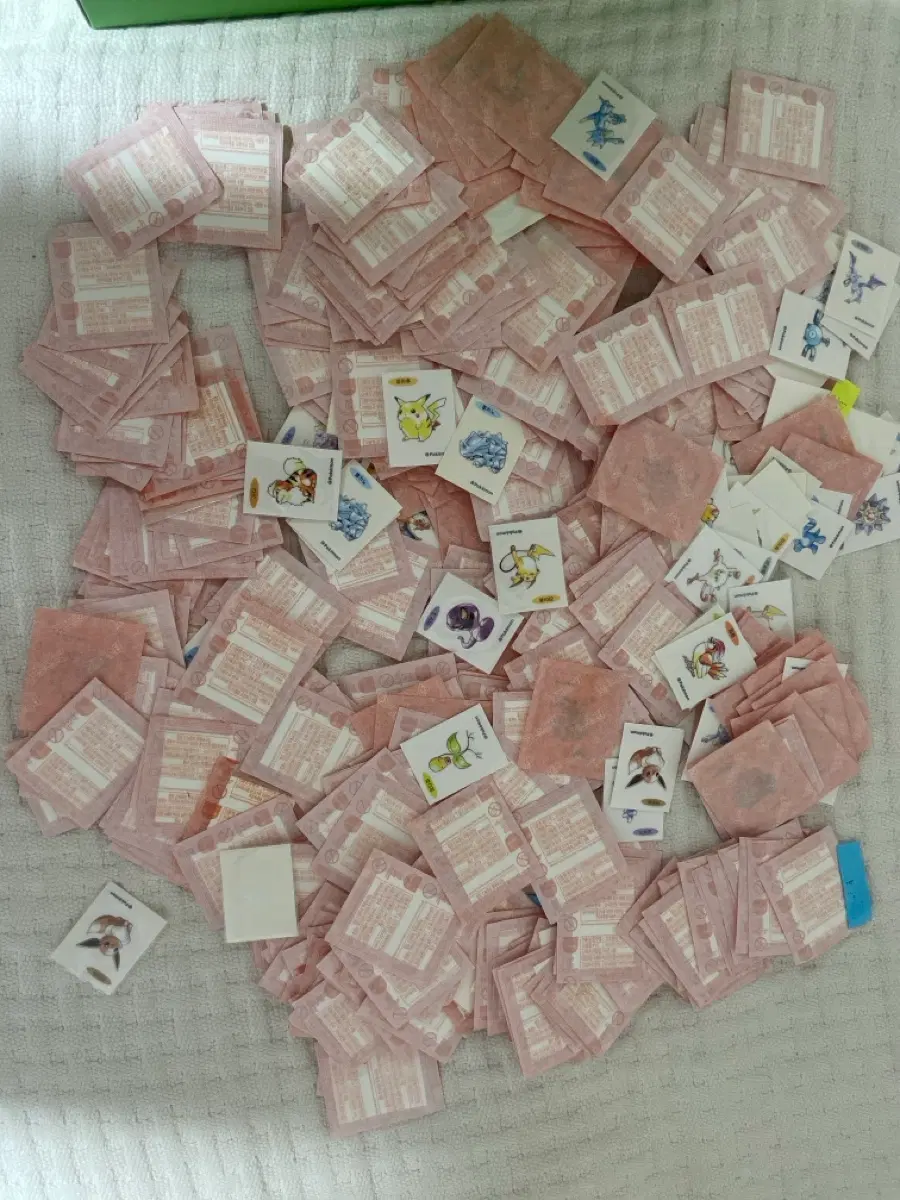 포켓몬 아트워크 띠부씰 판매합니다.