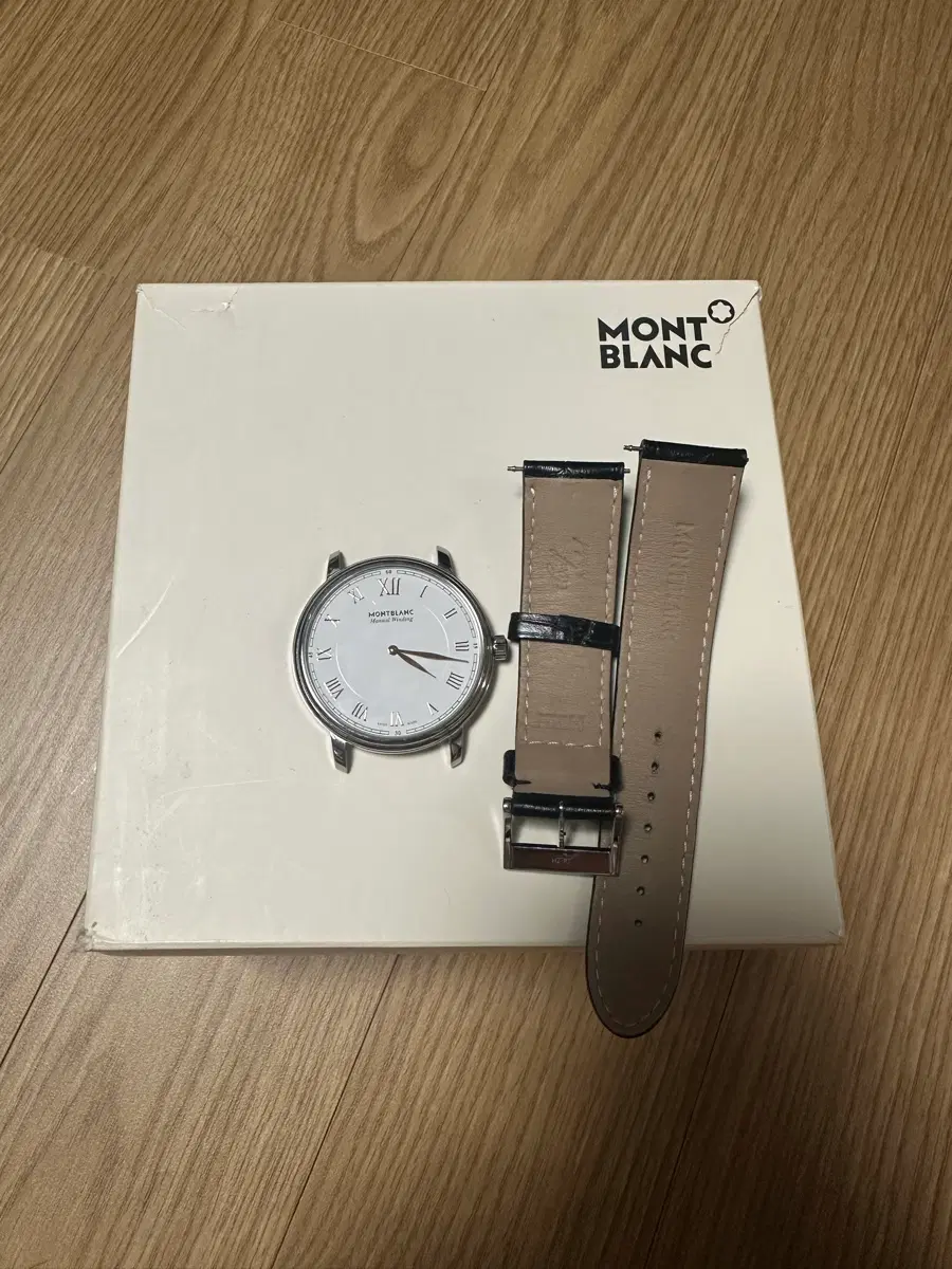 몽블랑 트레디션 매뉴얼 와인딩