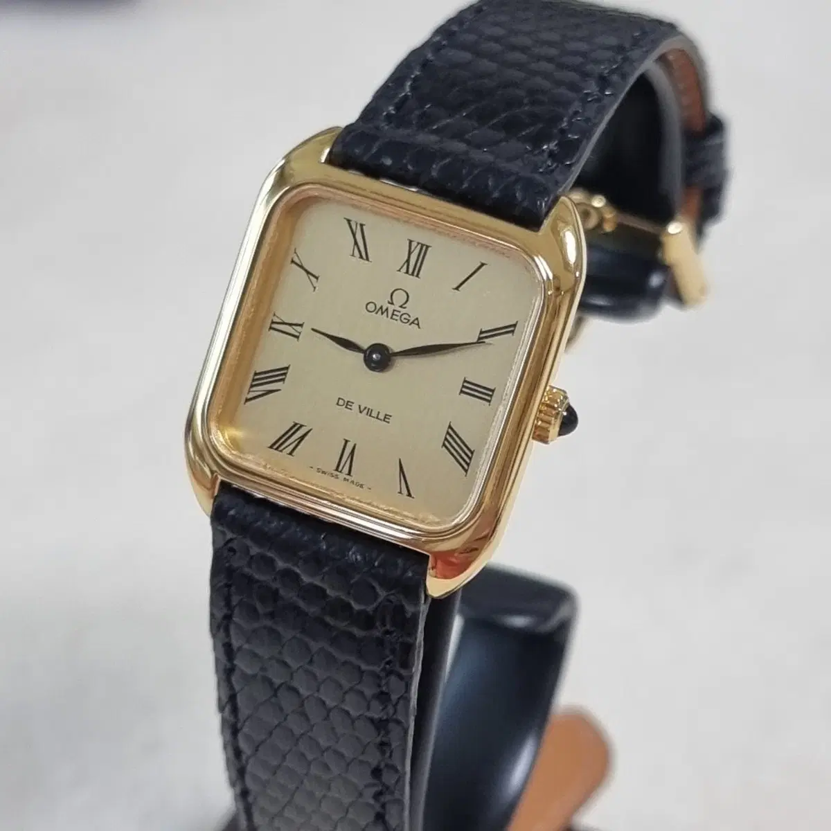 [OMEGA] 오메가 드빌 샴페인 골드 로만 인덱스 다이얼 수동 남여공용 시계