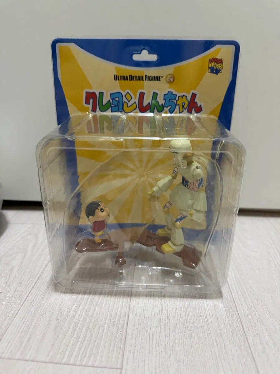 짱구 로봇아빠 피규터