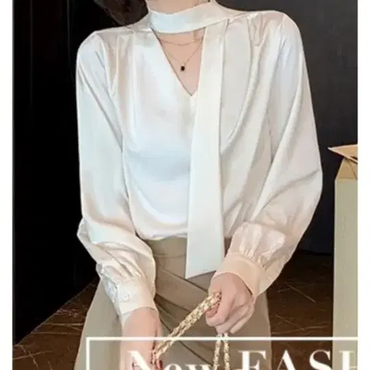 새틴 블라우스