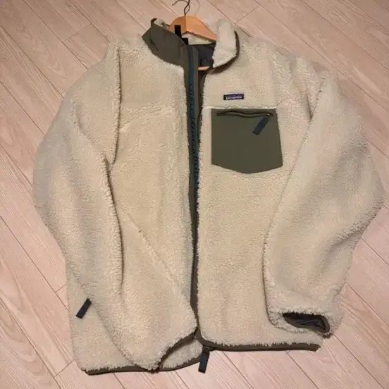 파타고니아 레트로 X 카키 xxl