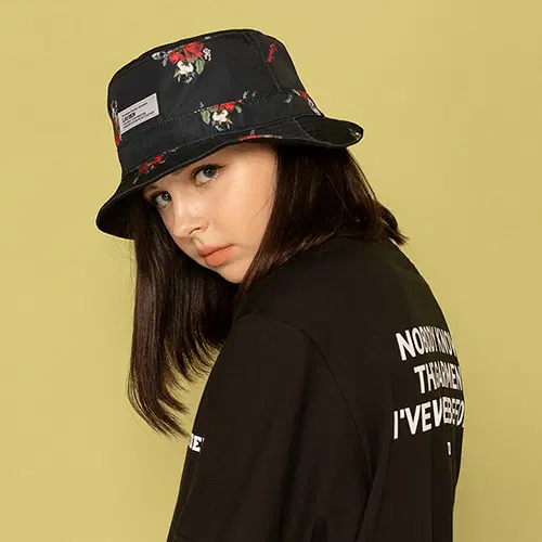 [새상품] 레이든 모자 ROSES BUCKET HAT-REVERSIBLE