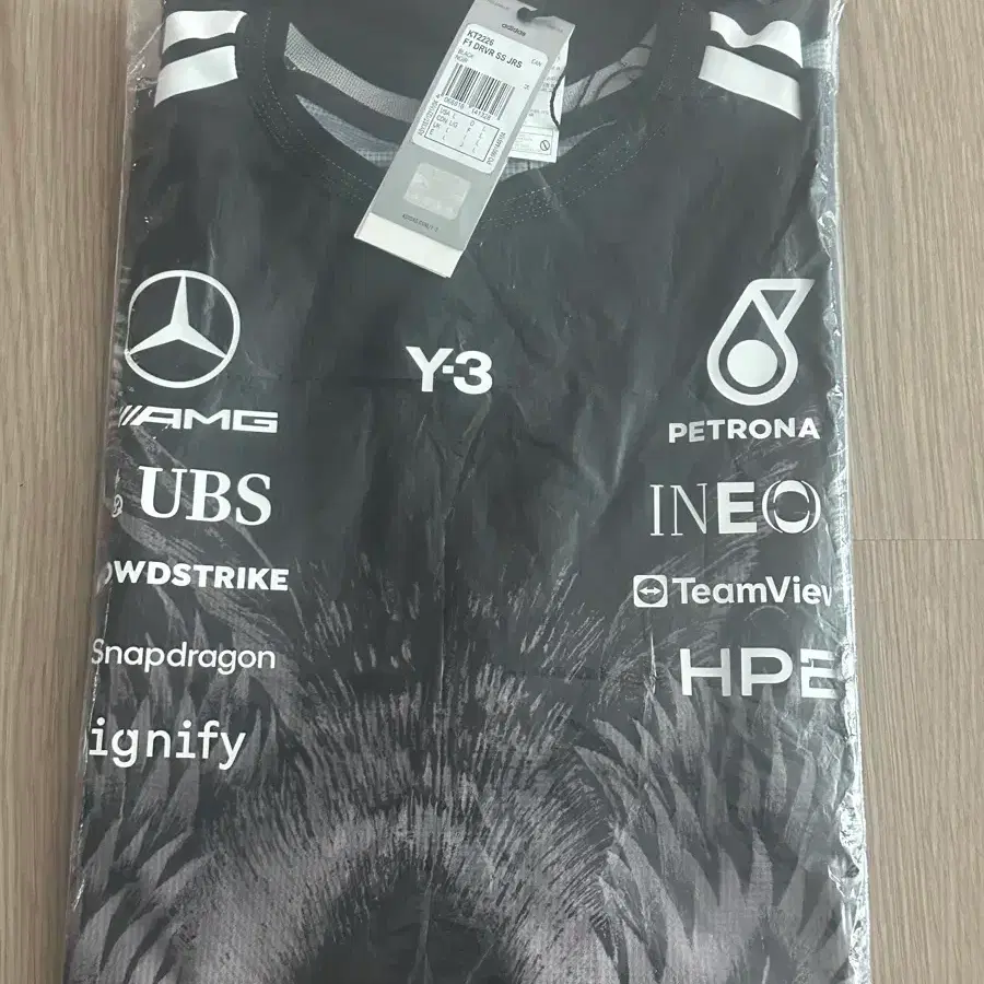 메르세데스 AMG 페트로나스 Y-3 F1 팀 실버 애로우 숏슬리브 저지