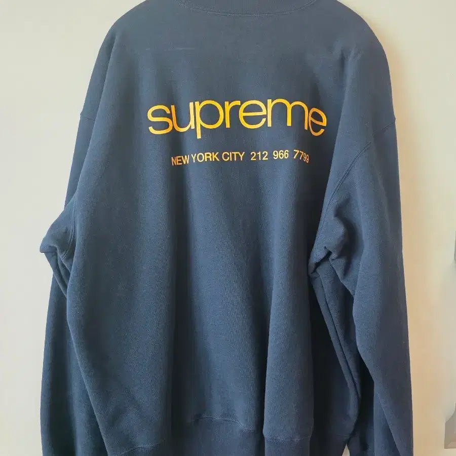 슈프림 NYC 크루넥 네이비 - 23FW