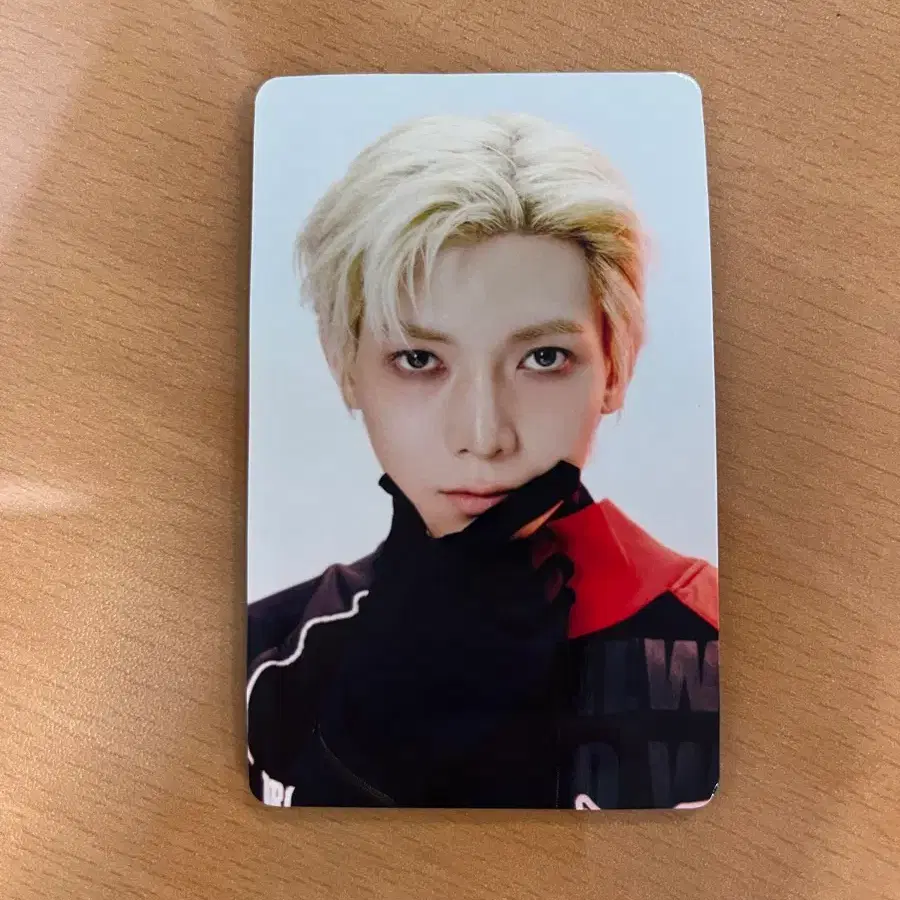 에이티즈 BAD 일본 타워레코드 여상