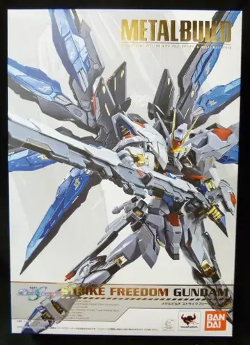반다이 METAL BUILD 스트라이크 프리덤 건담