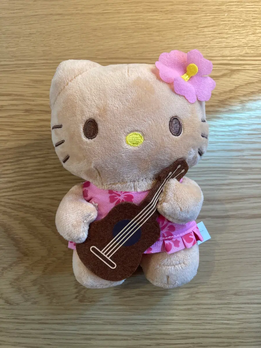 괌 사이판 태닝 헬로키티 인형