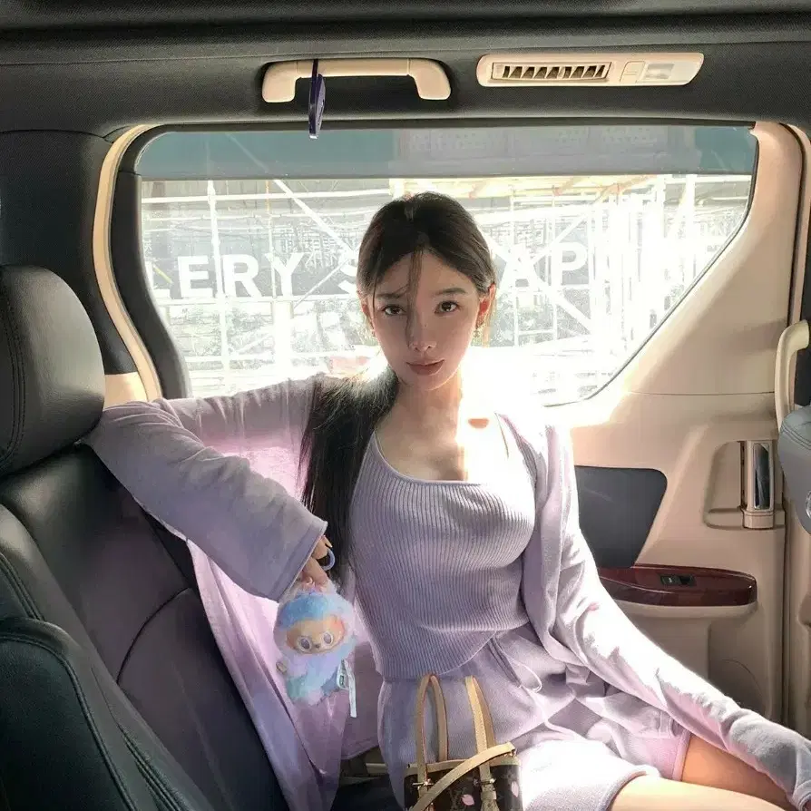 더누베 실크린넨니트 끈나시 반바지 세트 파리지앵바이브