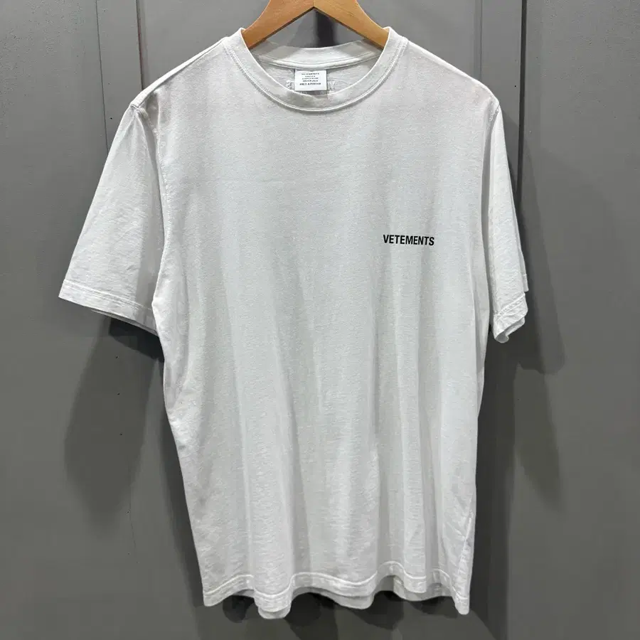 S 베트멍 VETEMENTS 20FW 로고 반팔 티셔츠