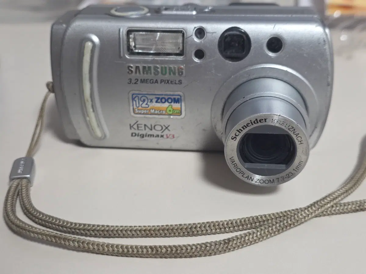Samsung Kenox V3 Vintage Digital Camera