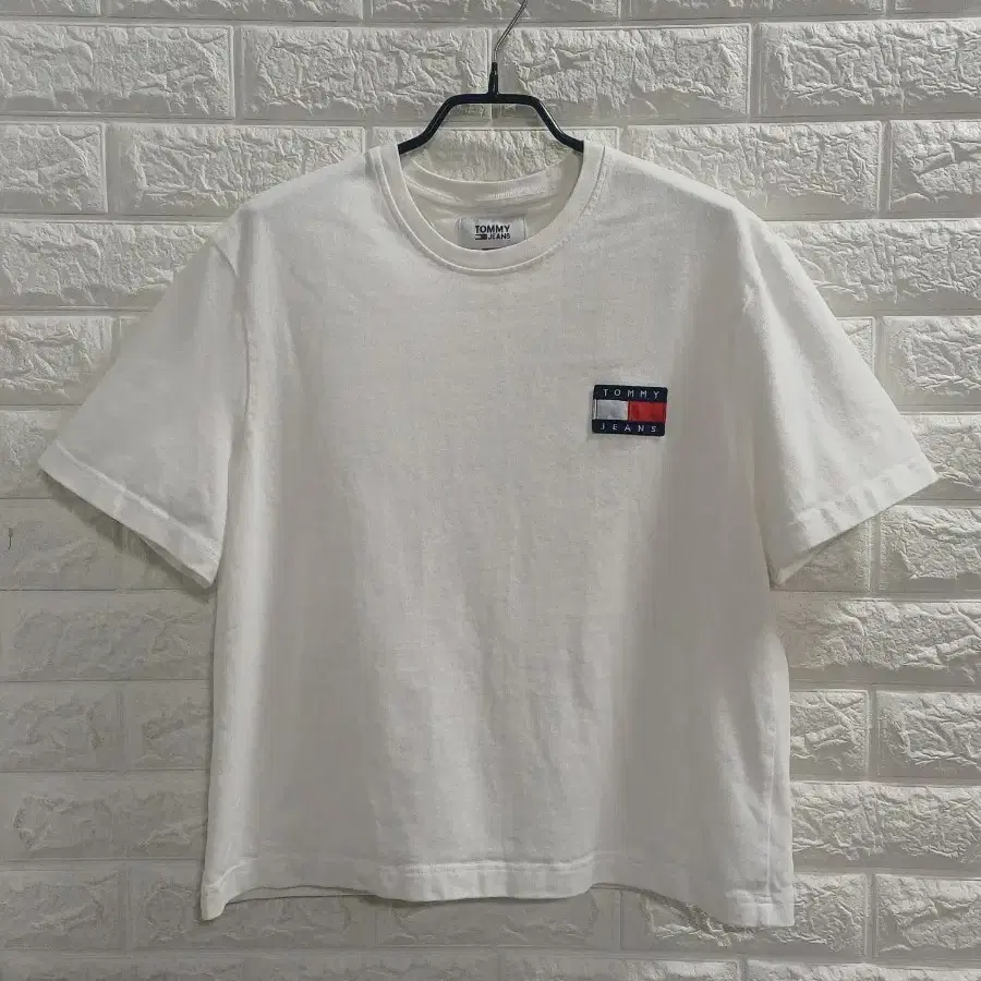 타미힐피거 M 반팔티셔츠