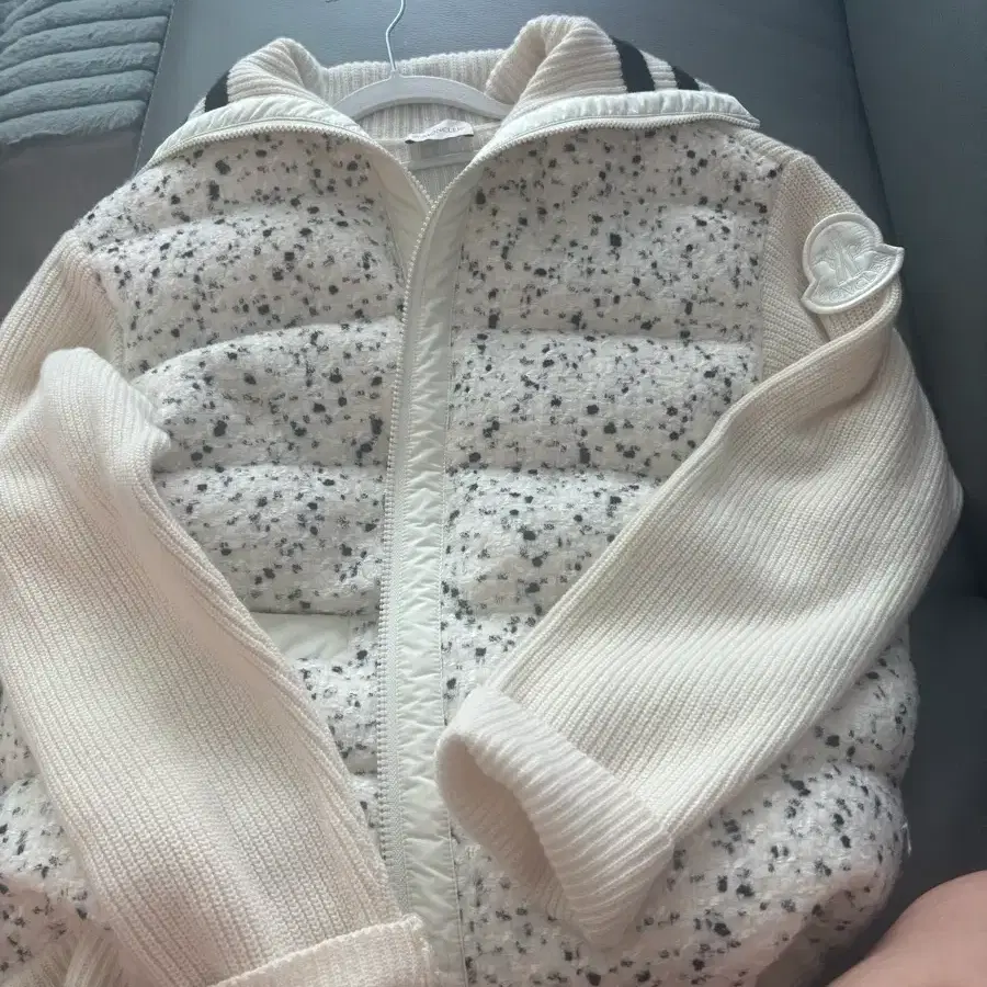 몽클레어 23AW CARDIGAN TRICOT 니트 다운 자켓 S