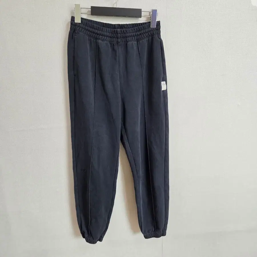 뉴발란스 여성 스웻팬츠 조거 바지 S JJ3377