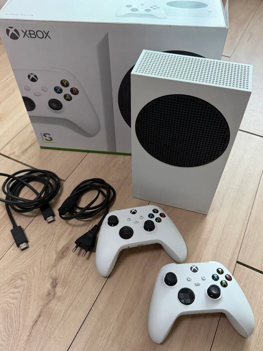 Xbox series s + 컨트롤러 2개