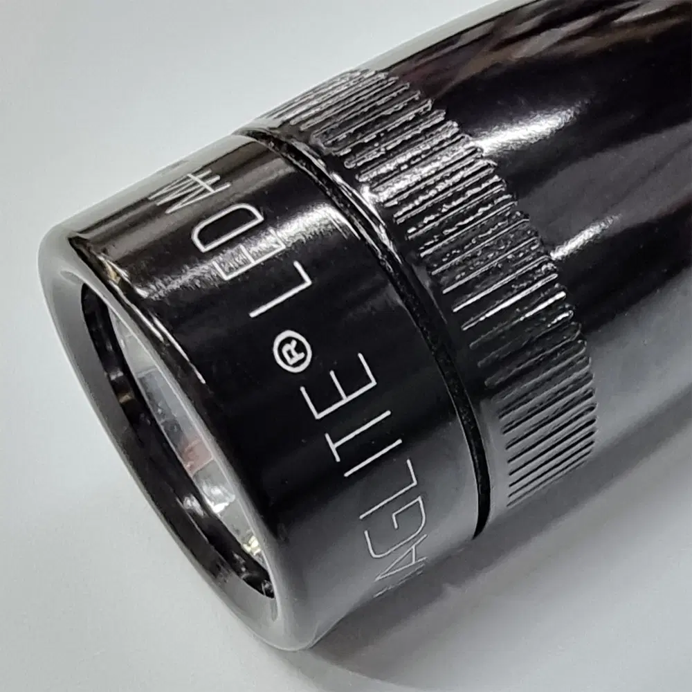 맥라이트 LED 후레쉬 AAA배터리2개입 87루멘 미사용 보관 새제품 케이스 없음