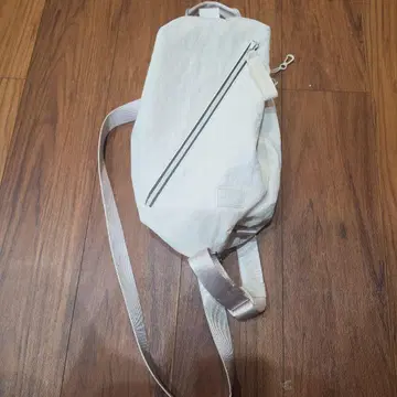 룰루레몬 숄더백 화이트