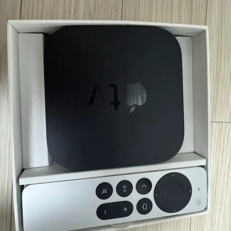 애플 TV 4K 2세대 리모컨 포함 풀박스