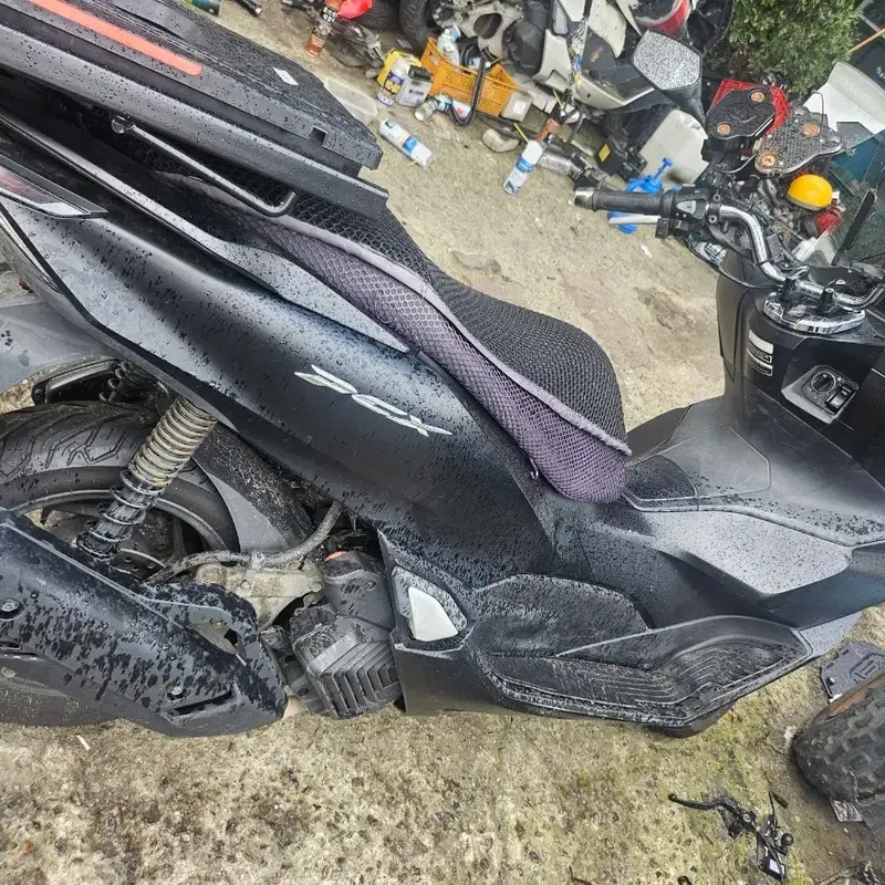 혼다 PCX 125 검정색 스쿠터