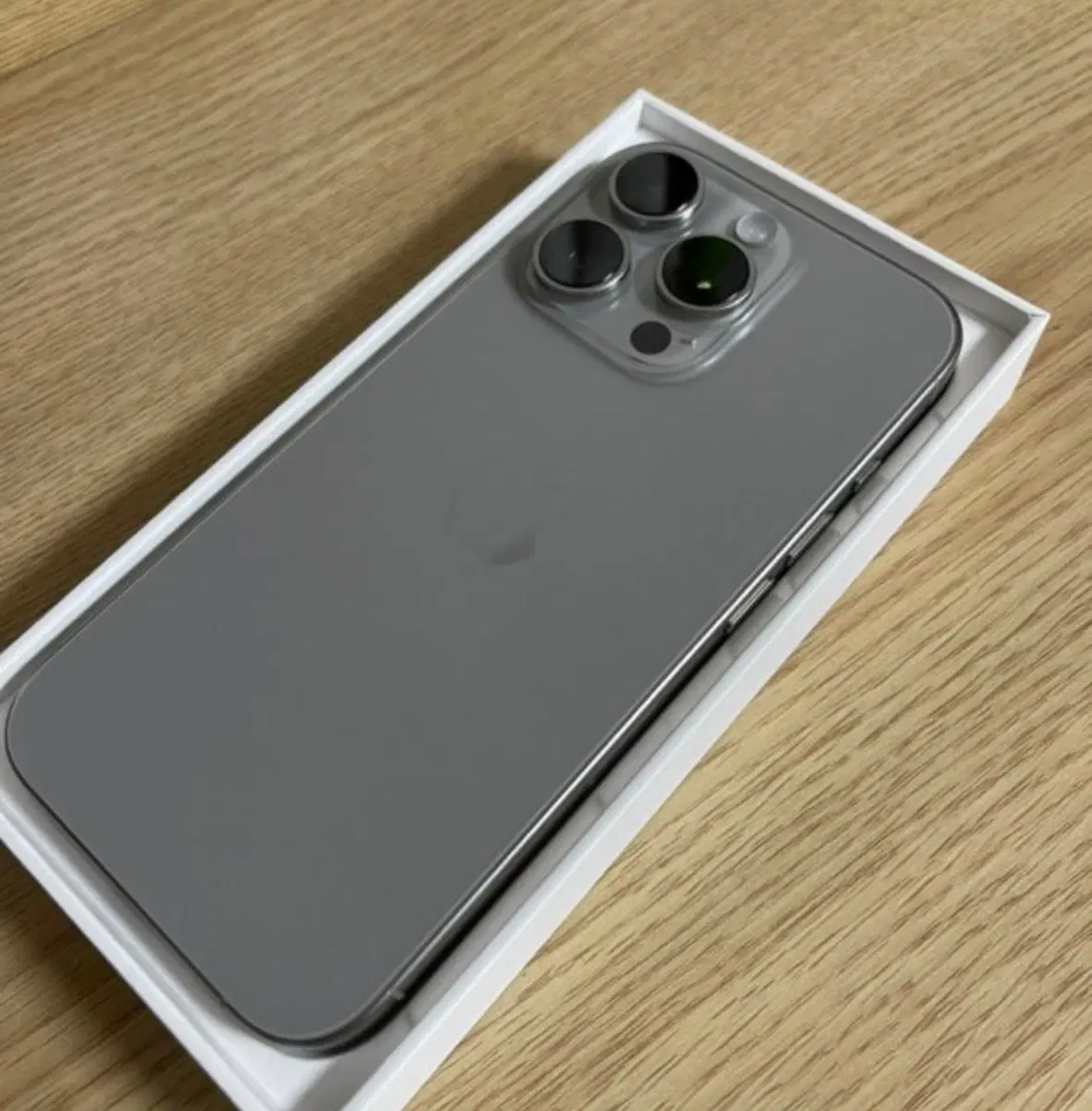 아이폰 16프로 내추철티타늄 128GB