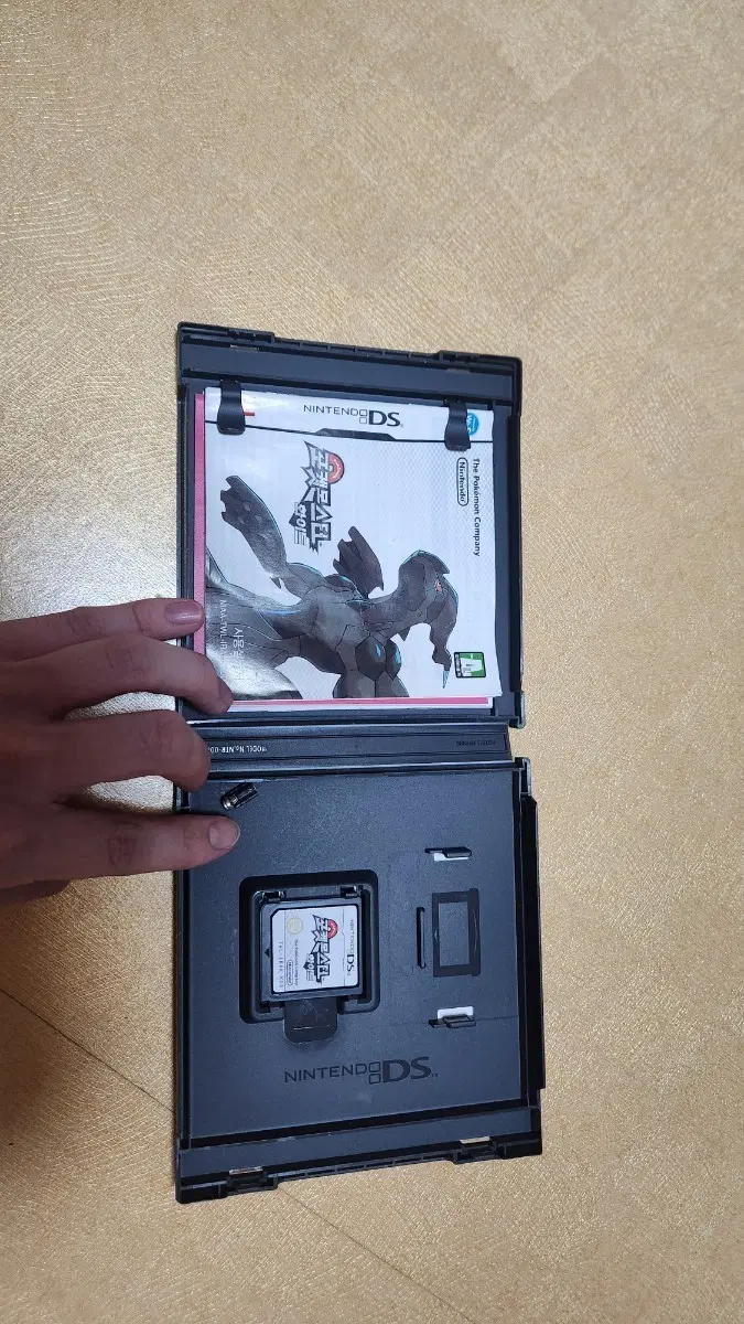 닌텐도 DS 포켓몬스터 화이트 게임팩(한글판 네고 및 가격 제안가능)