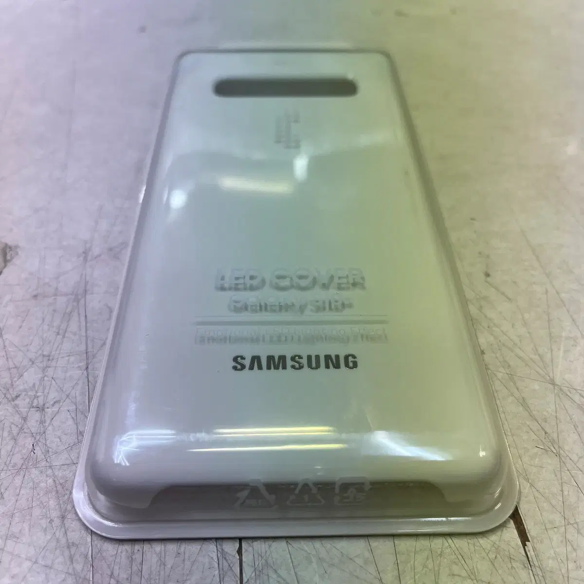 삼성정품(미개봉/새상품) 삼성 갤럭시 S10+G975 정품 LED 커버 케이스 화이트+고급필름증정