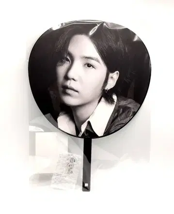 BTS ARIRANG WORLD TOUR SUGA IMAGE PICKET