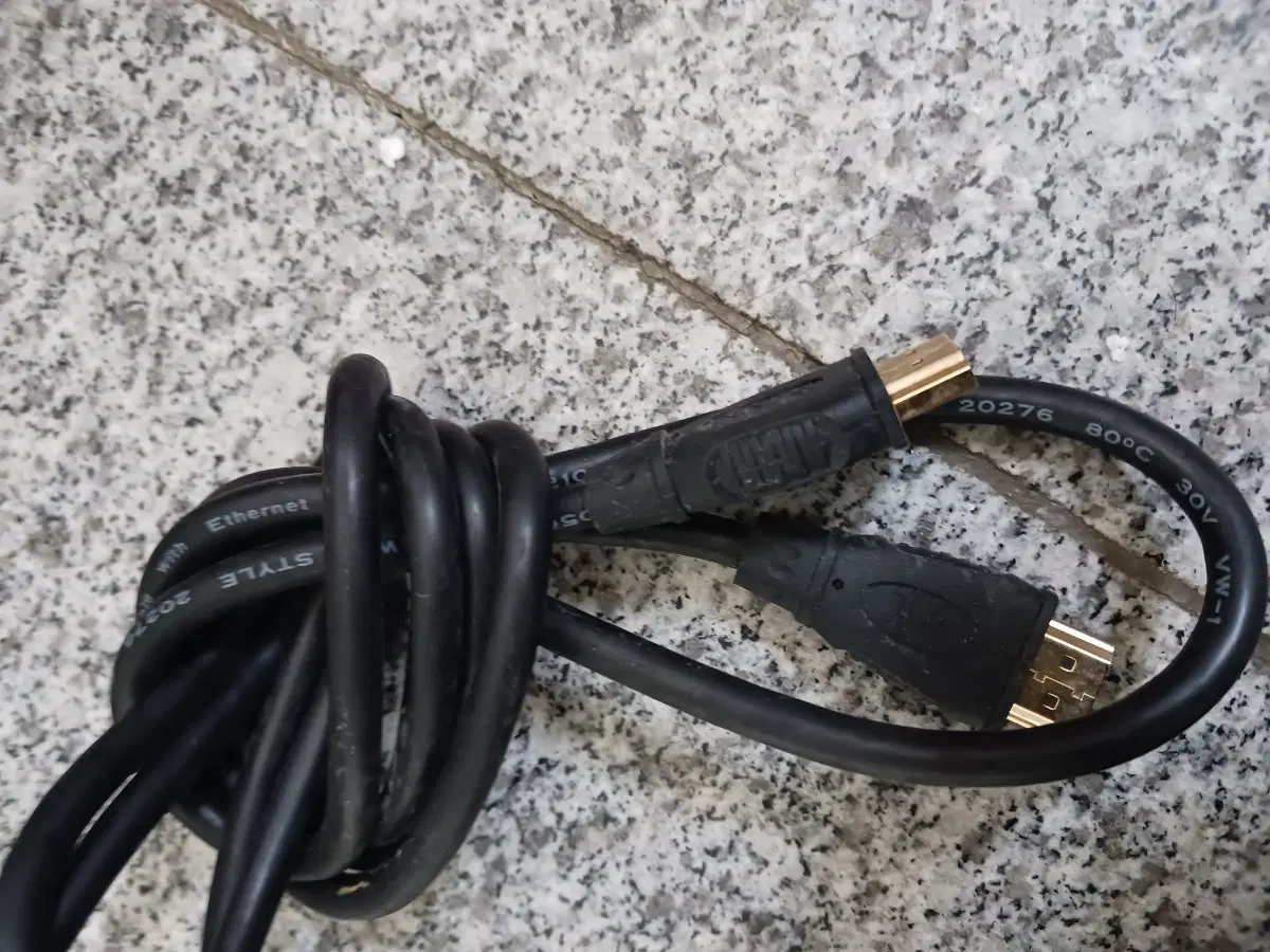 HDMI 케이블 이더넷 지원