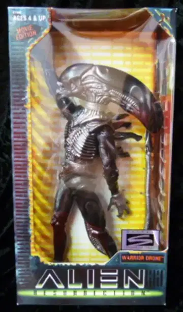 KENNER HASBRO SIGNATURE SERIES WARRIOR DRONE
