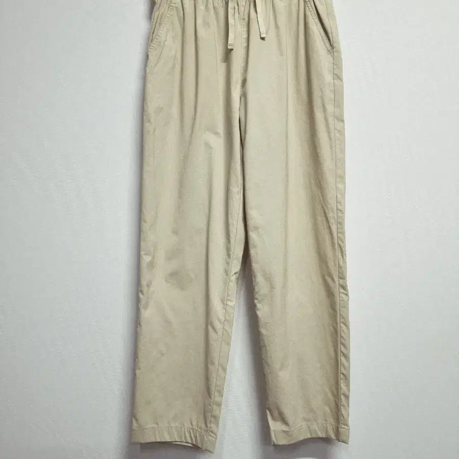 tbj nearby 베이지색 면바지 허리밴딩