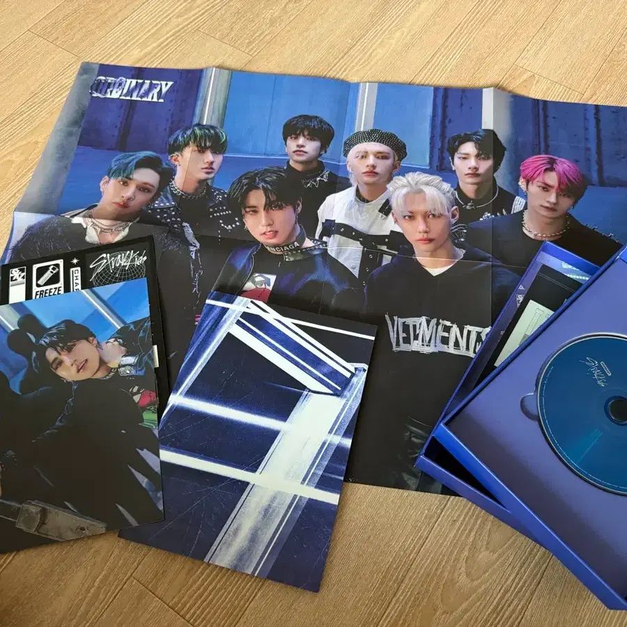 스트레이키즈 앨범 CD 포토북 포스터 포함