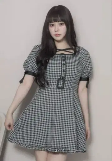 pium 하운드투스 체크 패턴 자카드 벨트 미니 원피스