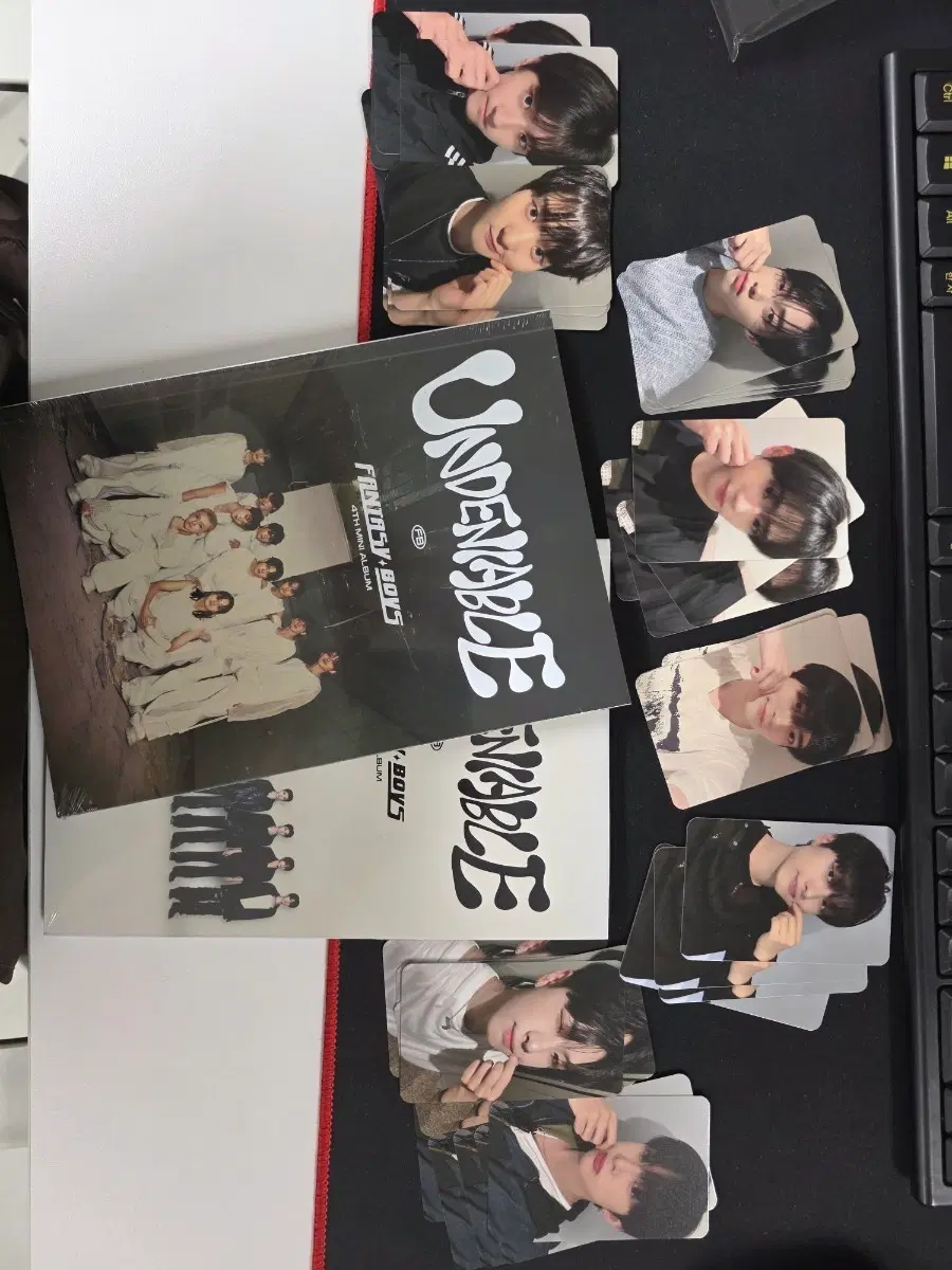 판타지보이즈 FANTASY BOYS 4집 UNDENIABLE 미니앨범 포카 포함 8장