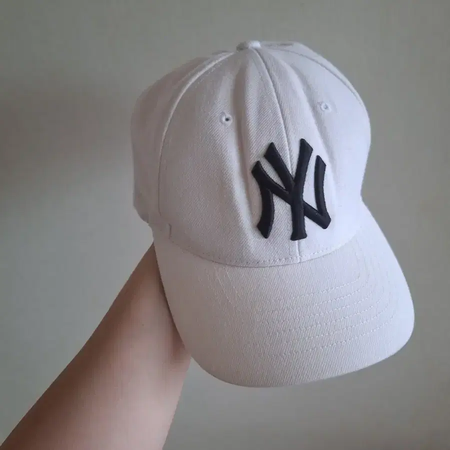 MLB 볼캡 화이트