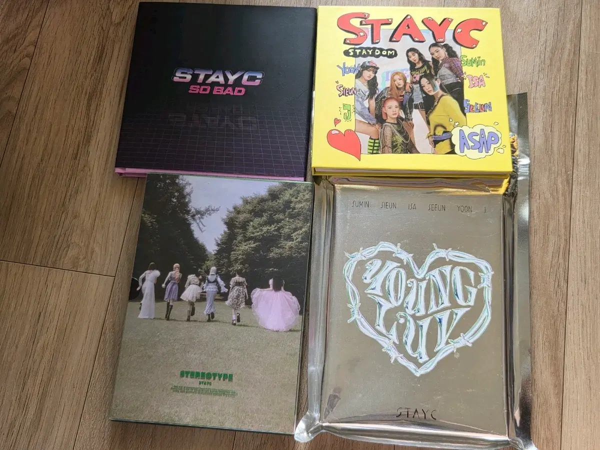 스테이씨, 예나, 틴탑 니엘 앨범 판매합니다.