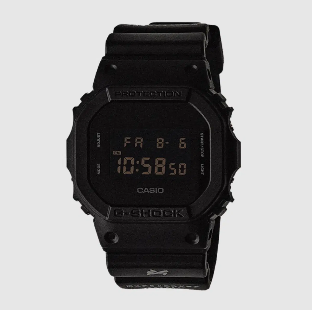 [새상품] 지샥 X 언더마이카 머슬랭거 DW-5600UMC26-1DR
