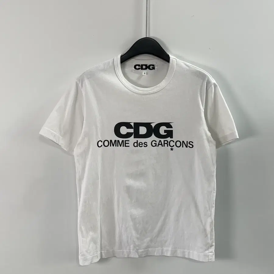 꼼데가르송 CDG 우먼스 반팔티 (on.1774)