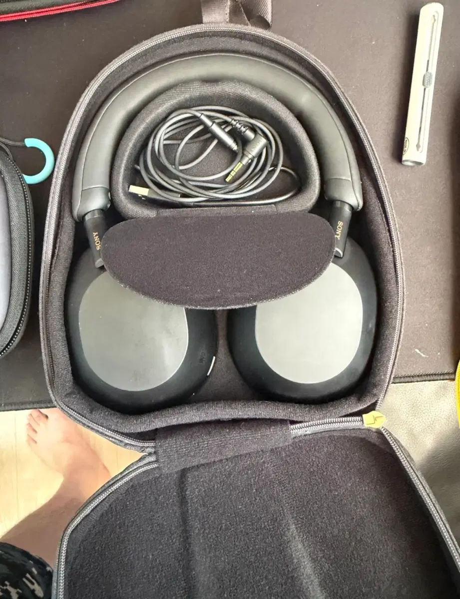 소니 WH-1000XM5 헤드폰 블랙 팝니다
