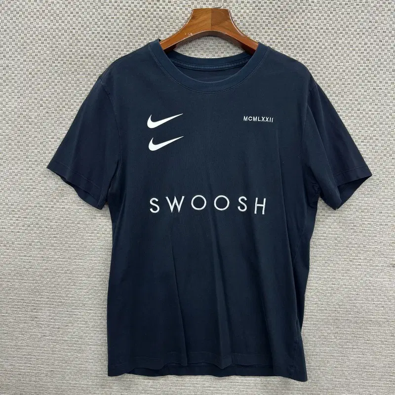 나이키 반팔티 M H01623