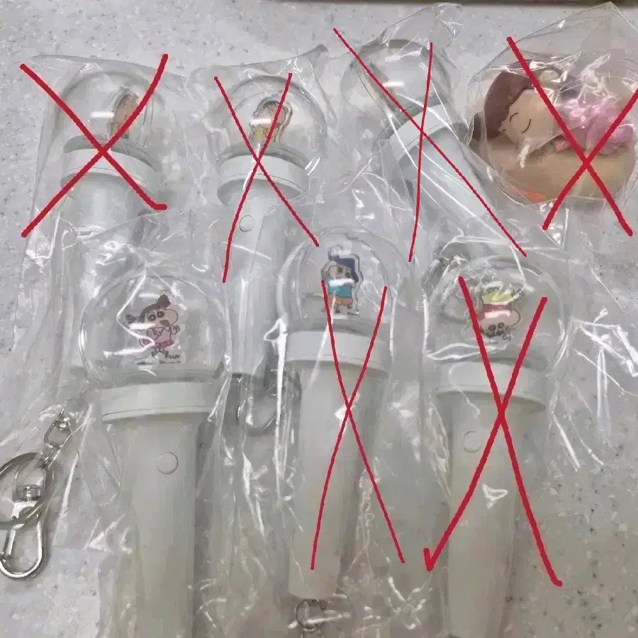 짱구는못말려 응원봉 키링 판매