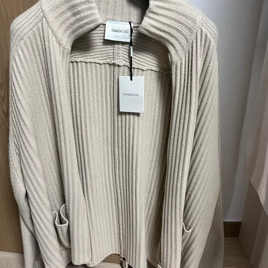 우마뭉 airy wool 집업 L 판매