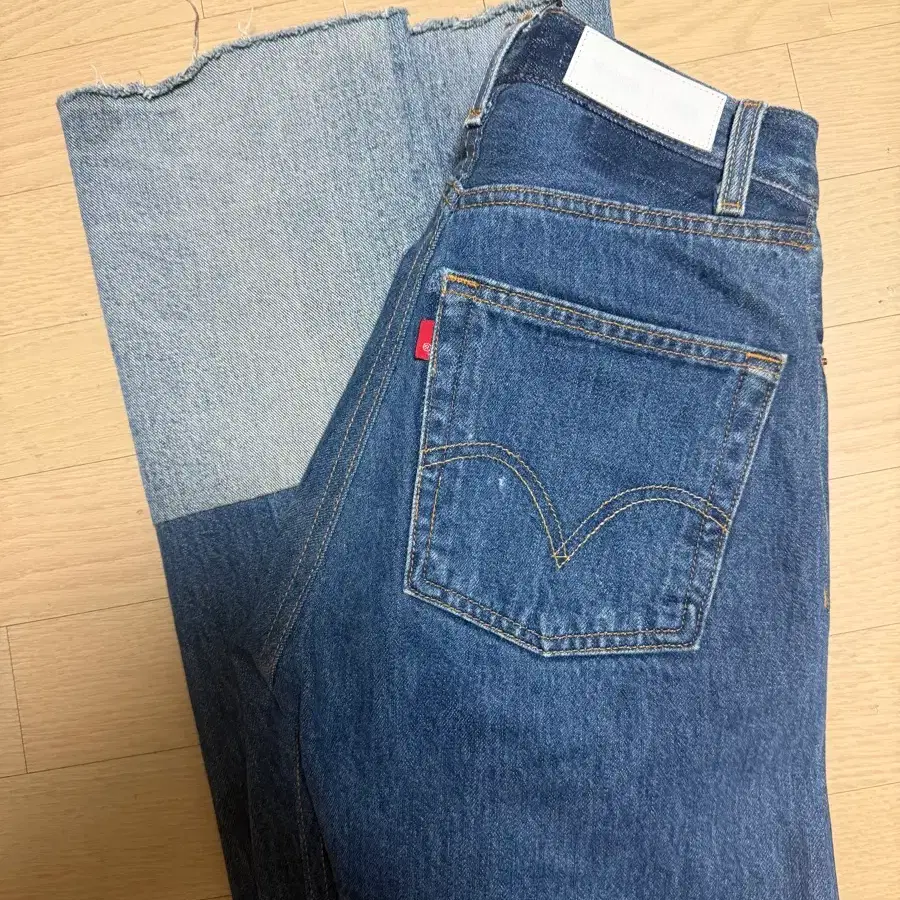 리던x리바이스 24size (꼬르소꼬모구입)