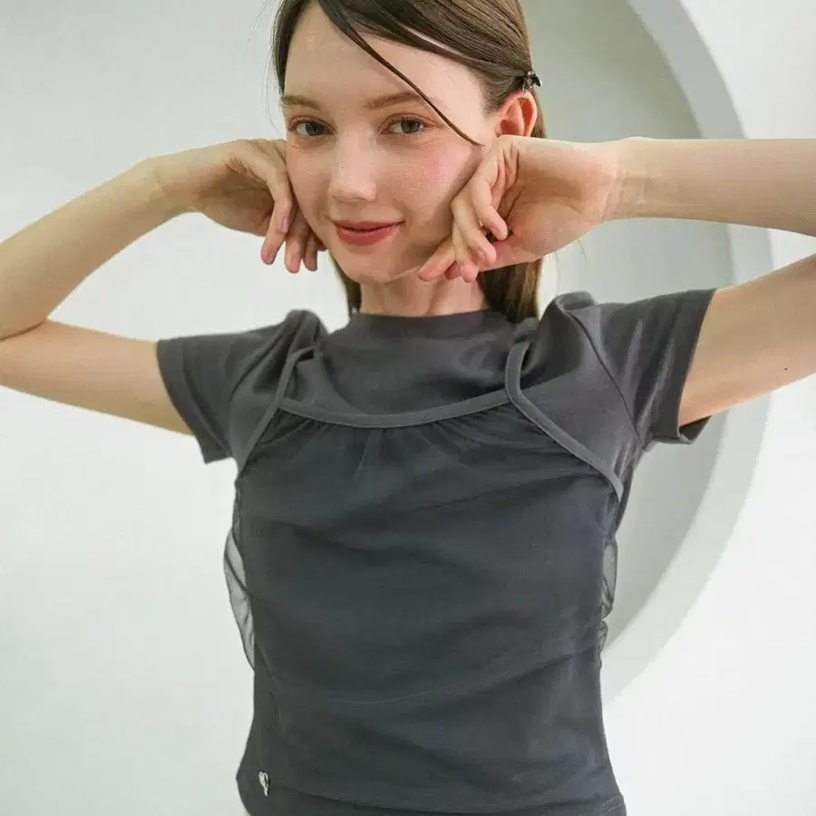 새상품)비바셔스 레이어드 티 챠콜