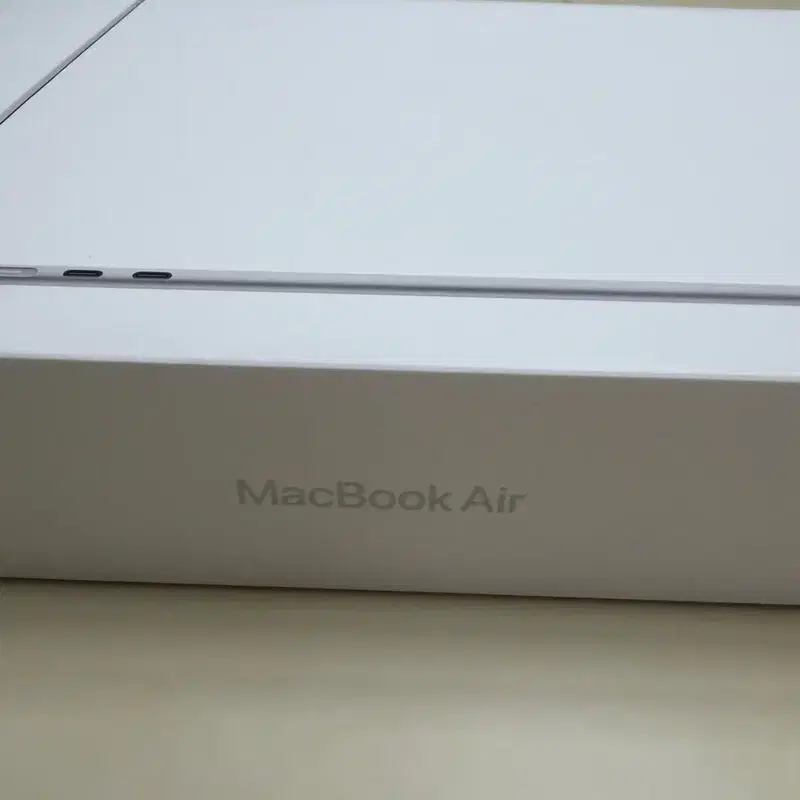Apple 맥북 에어 15 M5 실버 24GB/1TB 신품급 - 공홈정가 334만원