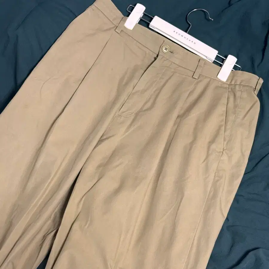 브라운야드 치노팬츠(1 size)