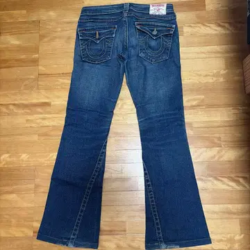 True Religion JOEY 부츠컷 데님
