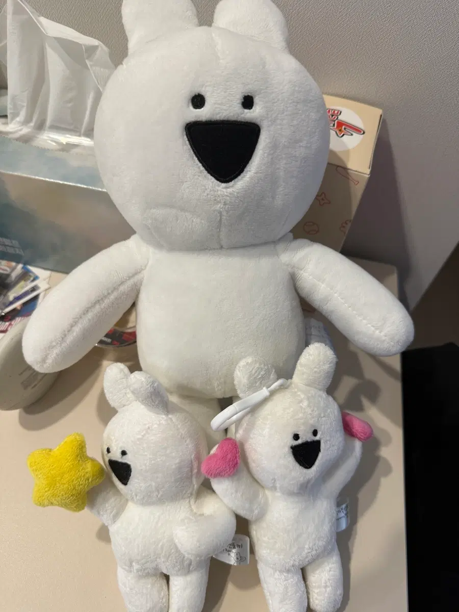 오버액션 토끼 인형, 키링