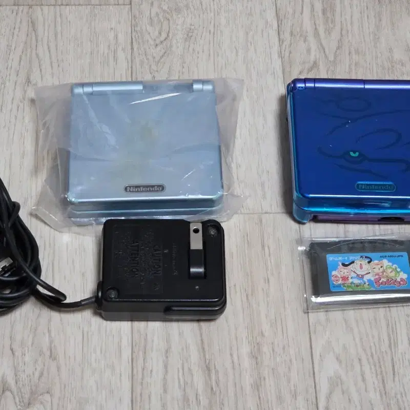 닌텐도 게임보이 어드밴스 SP(GBA SP)